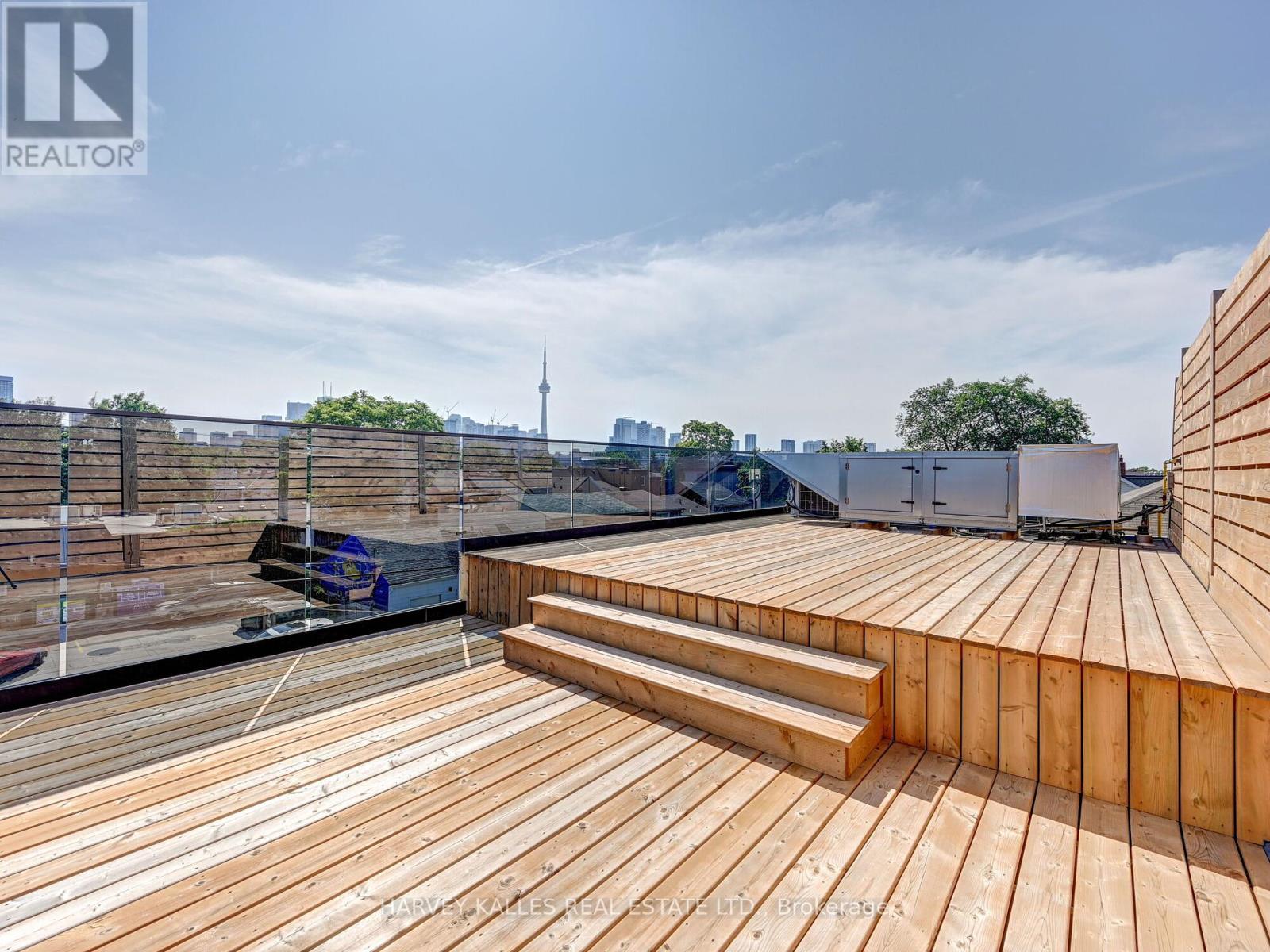 Upper - 885 Dundas Street W, Toronto, Ontario  M6J 1B9 - Photo 22 - C12216159