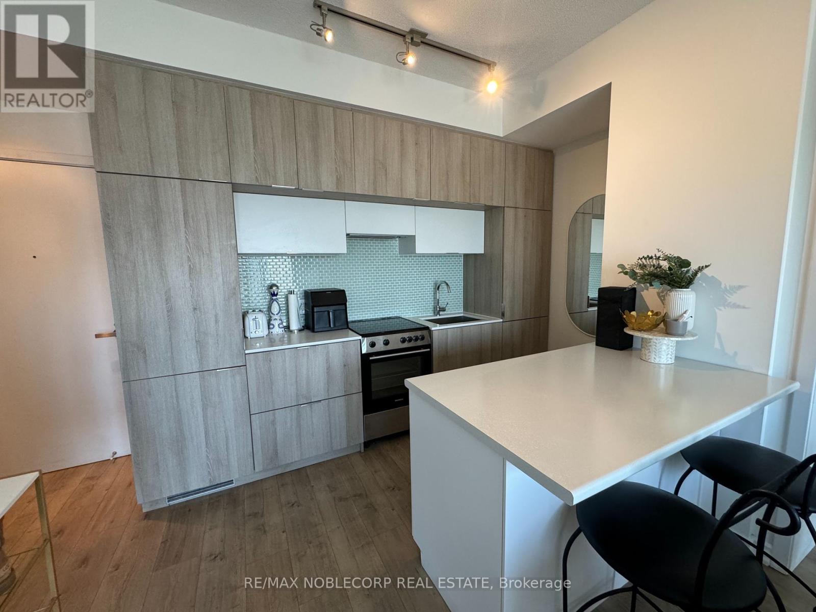 2107 - 159 Dundas Street E, Toronto, Ontario  M5B 0A9 - Photo 5 - C12216198