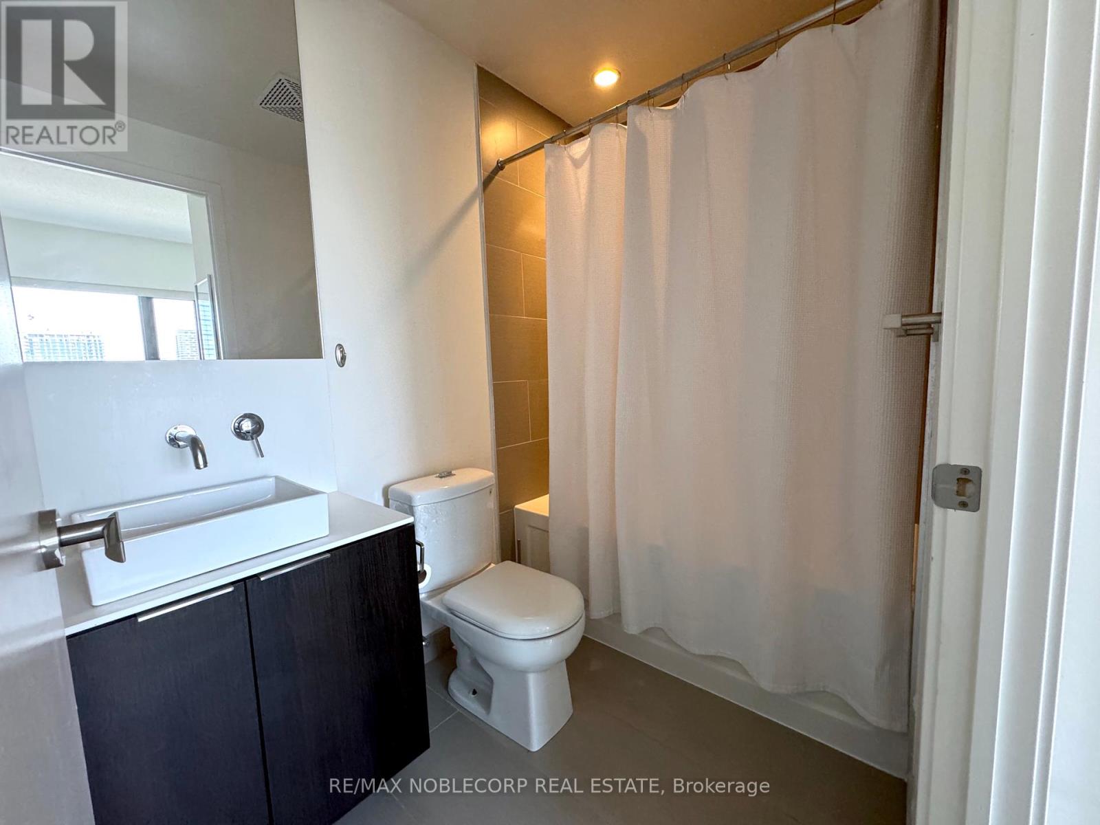 2107 - 159 Dundas Street E, Toronto, Ontario  M5B 0A9 - Photo 9 - C12216198