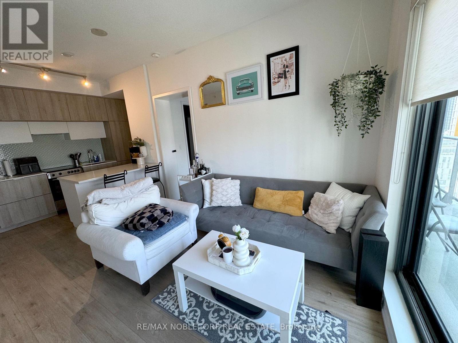 2107 - 159 Dundas Street E, Toronto, Ontario  M5B 0A9 - Photo 6 - C12216198
