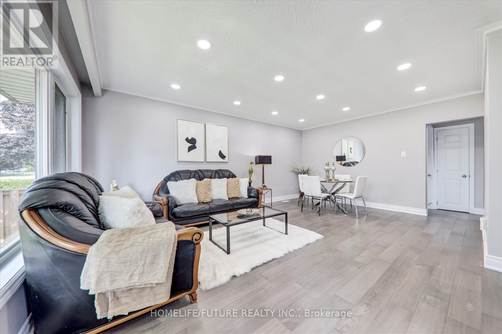 203 Crawforth Street, Whitby (Blue Grass Meadows), Ontario  L1N 3S4 - Photo 7 - E12214115