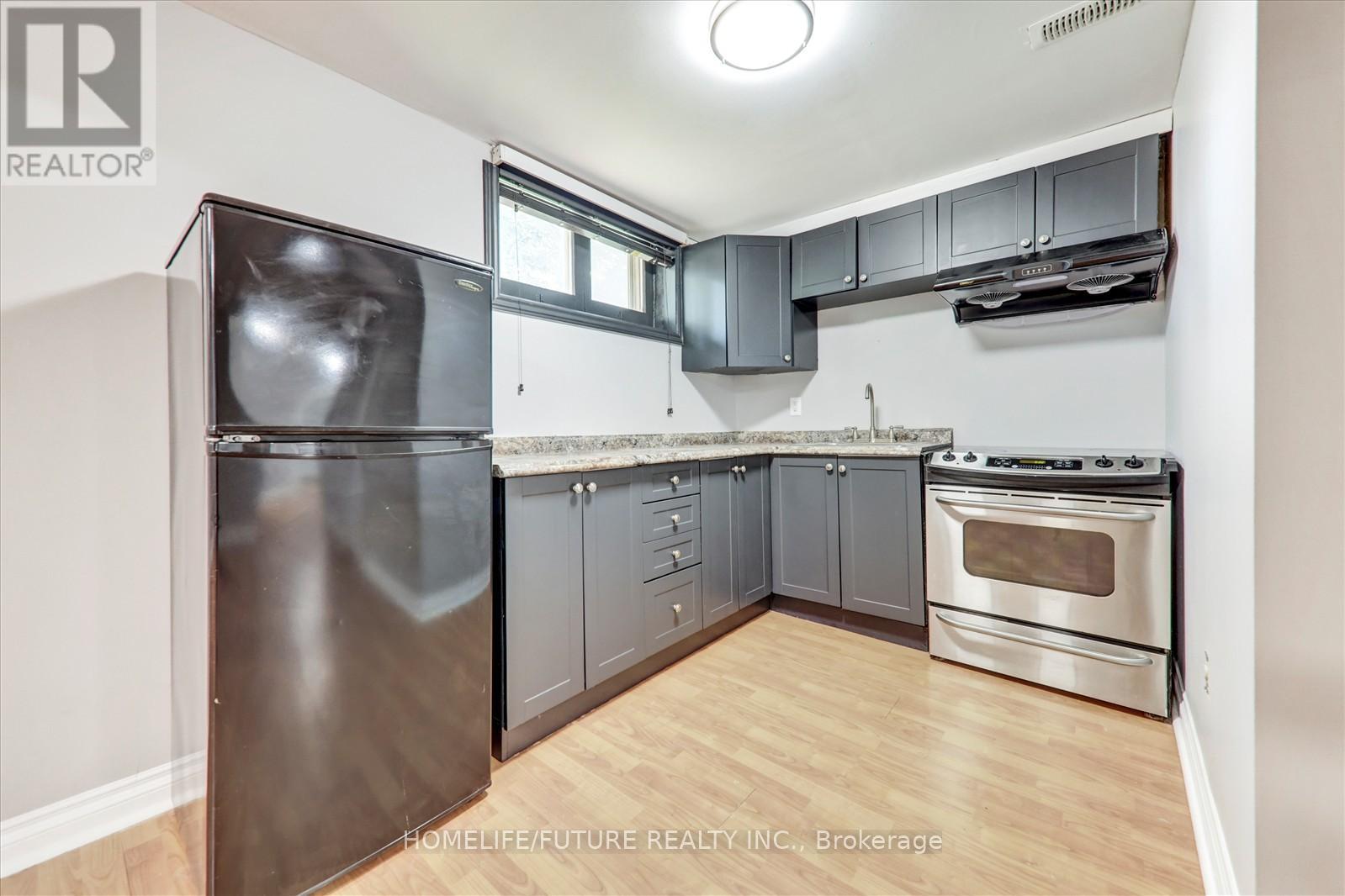203 Crawforth Street, Whitby (Blue Grass Meadows), Ontario  L1N 3S4 - Photo 33 - E12214115