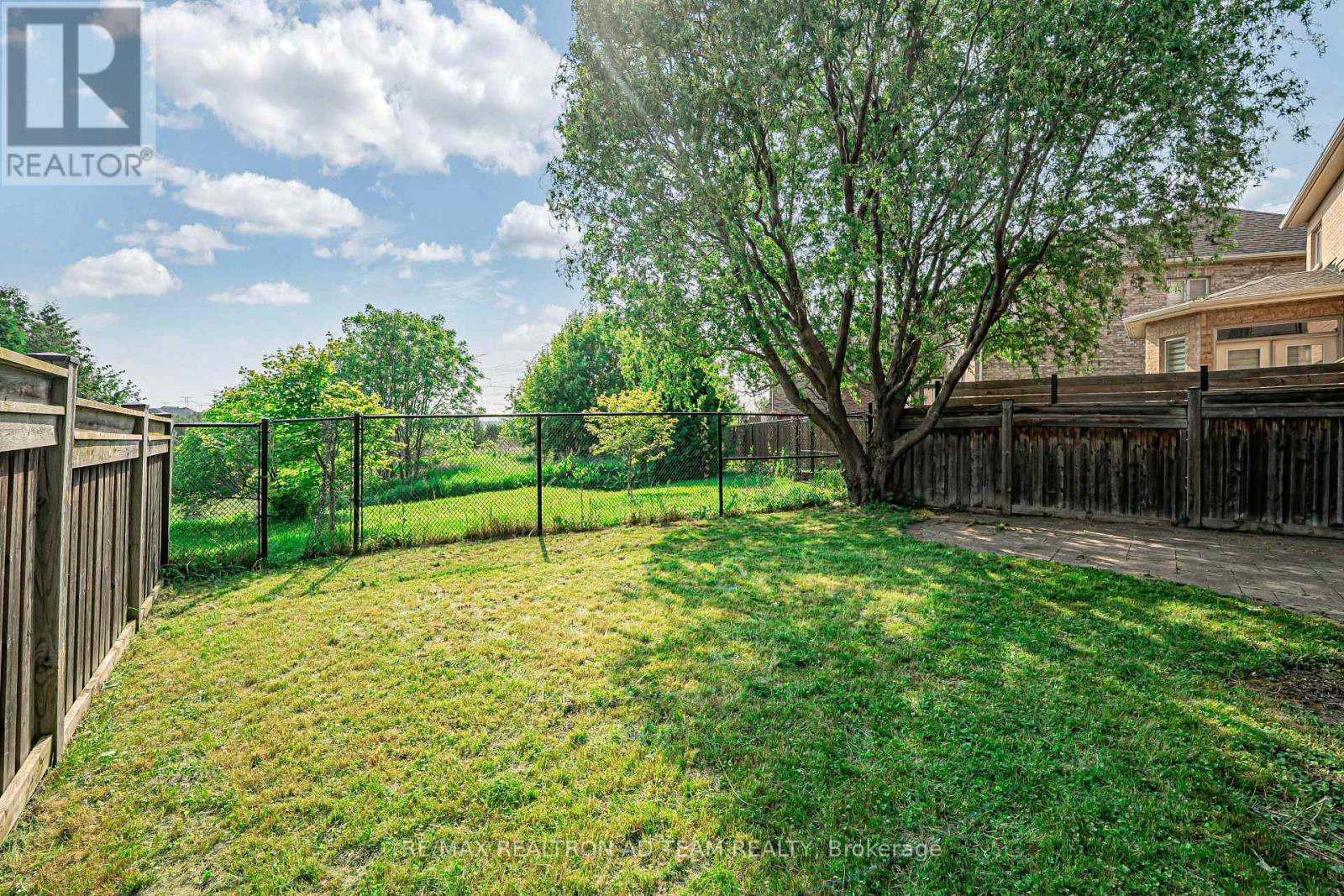 39 Beverton Crescent, Ajax (Northwest Ajax), Ontario  L1T 0L8 - Photo 36 - E12216220