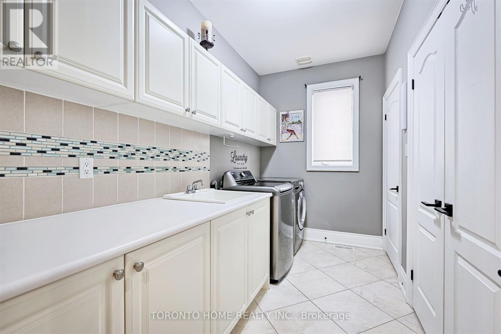 1799 Grayabbey Court, Pickering, Ontario  L1V 7G2 - Photo 18 - E12216242