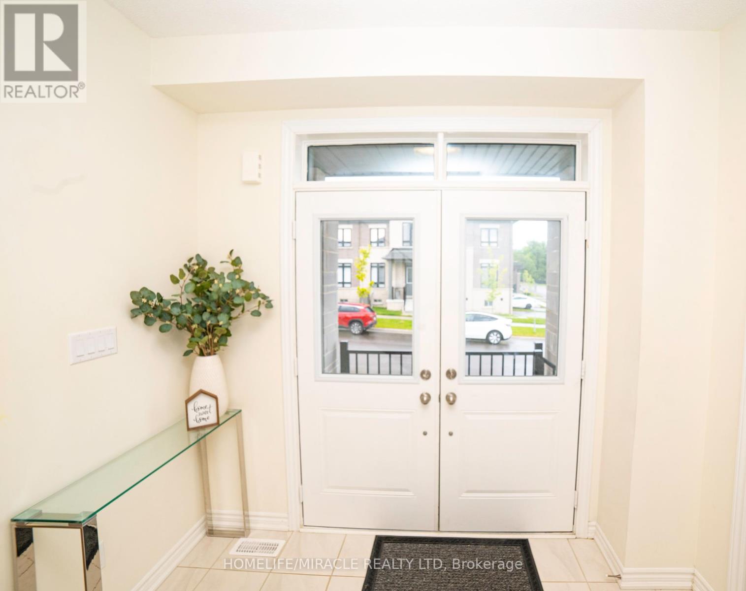 1250 Rexton Drive, Oshawa (Kedron), Ontario  L1H 8L7 - Photo 8 - E12216218