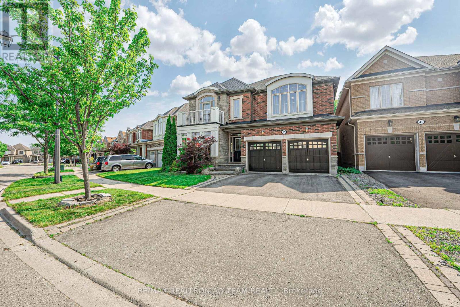 39 Beverton Crescent, Ajax (Northwest Ajax), Ontario  L1T 0L8 - Photo 3 - E12216220
