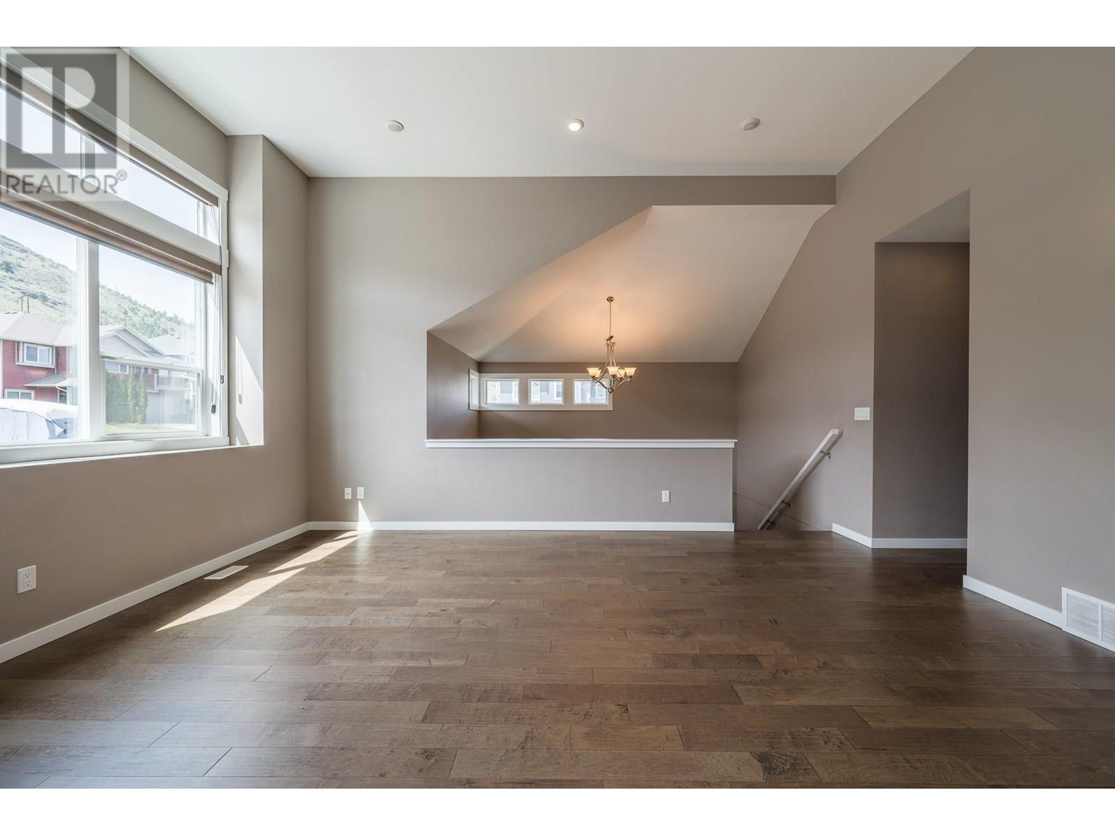 2198 Saddleback Drive, Kamloops, British Columbia  V2B 0G7 - Photo 10 - 10352005