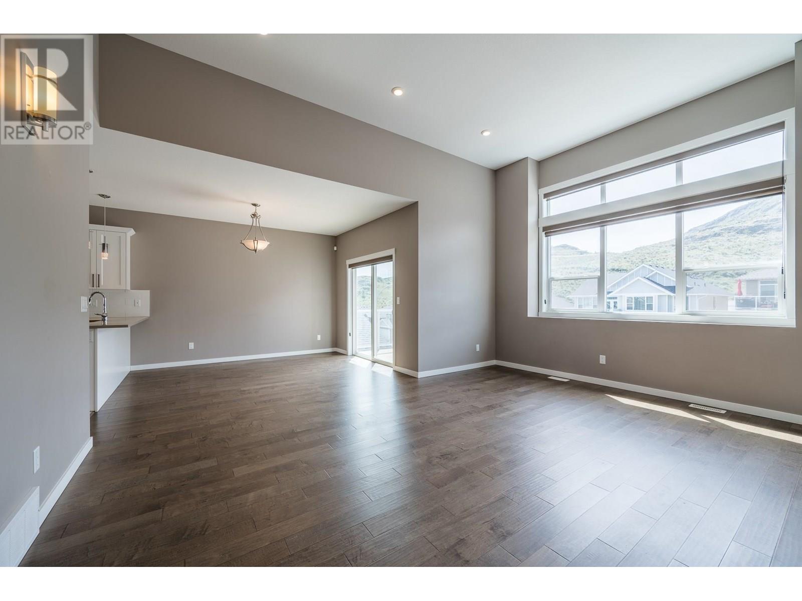 2198 Saddleback Drive, Kamloops, British Columbia  V2B 0G7 - Photo 8 - 10352005