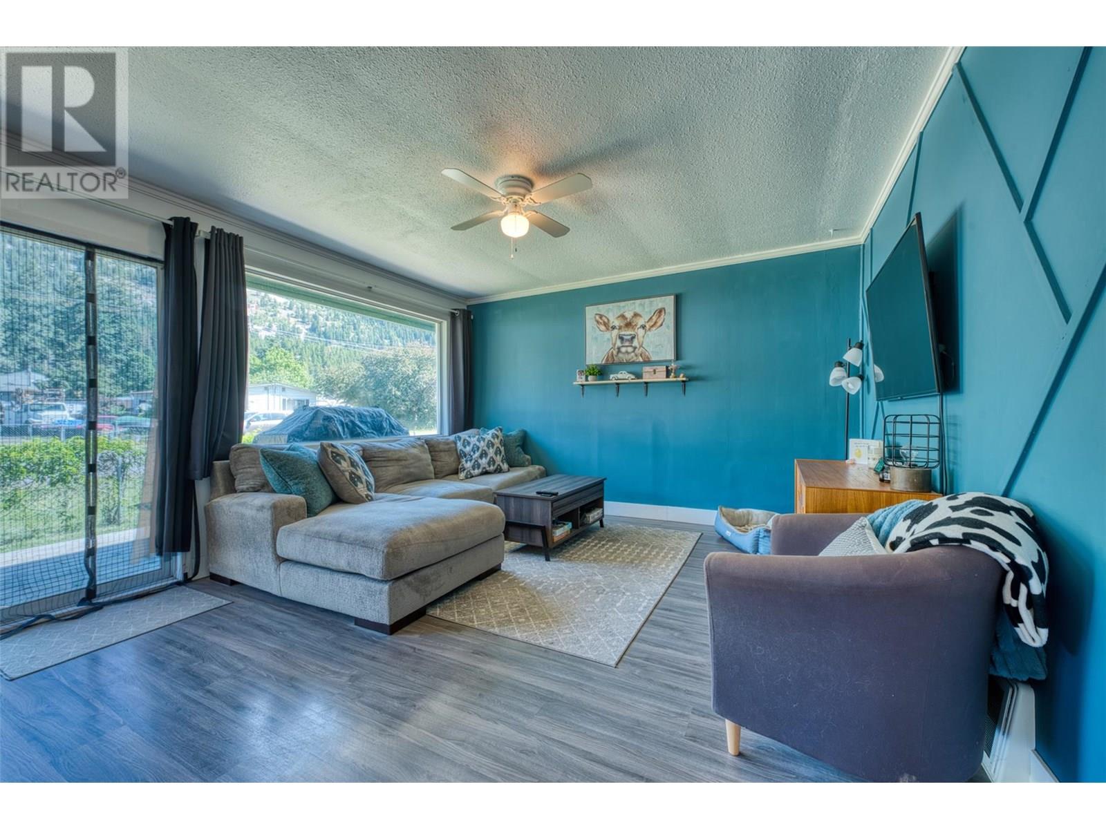 5783 Ponderosa Road, Falkland, British Columbia  V0E 1W0 - Photo 15 - 10351813