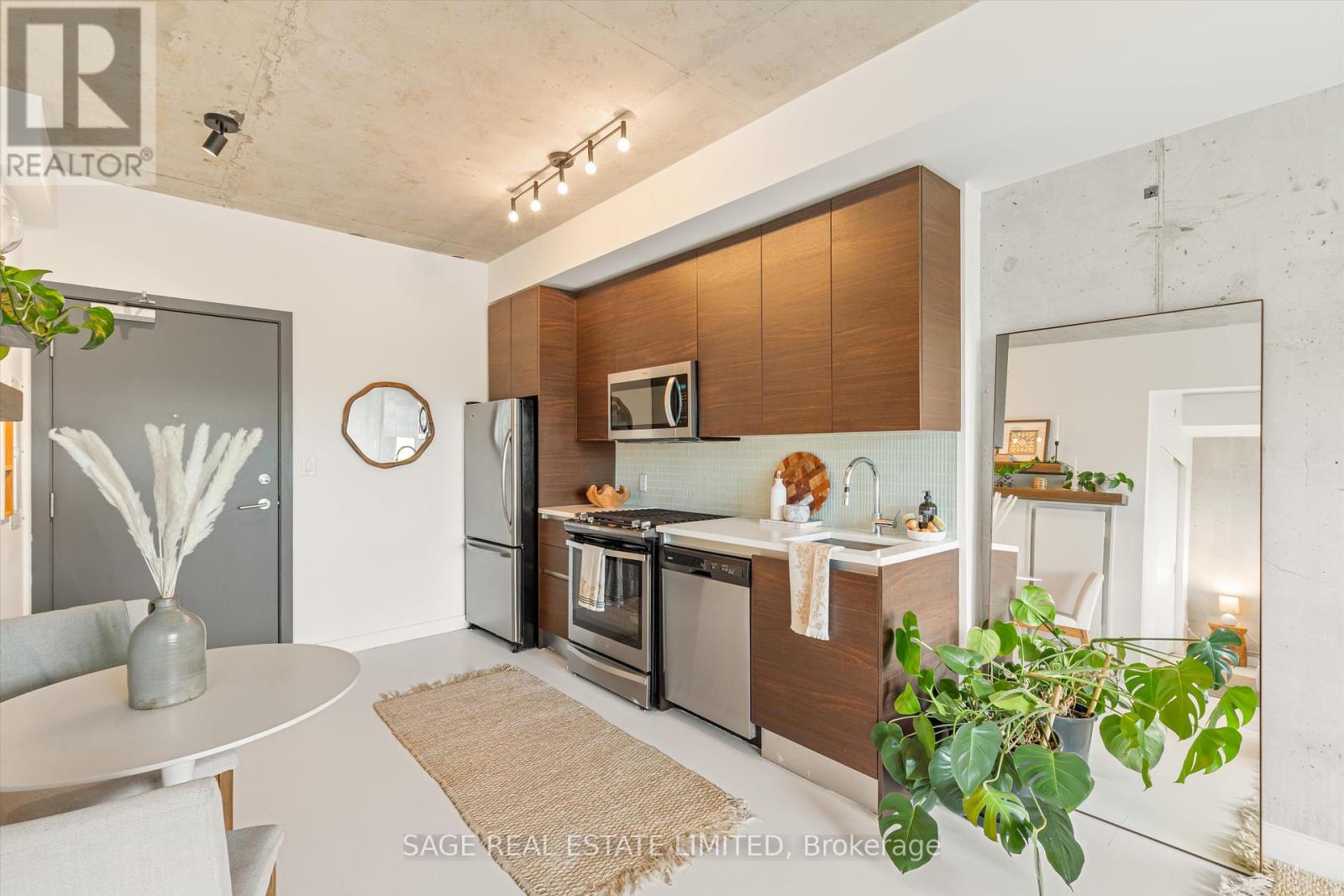 406 - 246 Logan Avenue, Toronto (South Riverdale), Ontario  M4M 0E9 - Photo 6 - E12216250