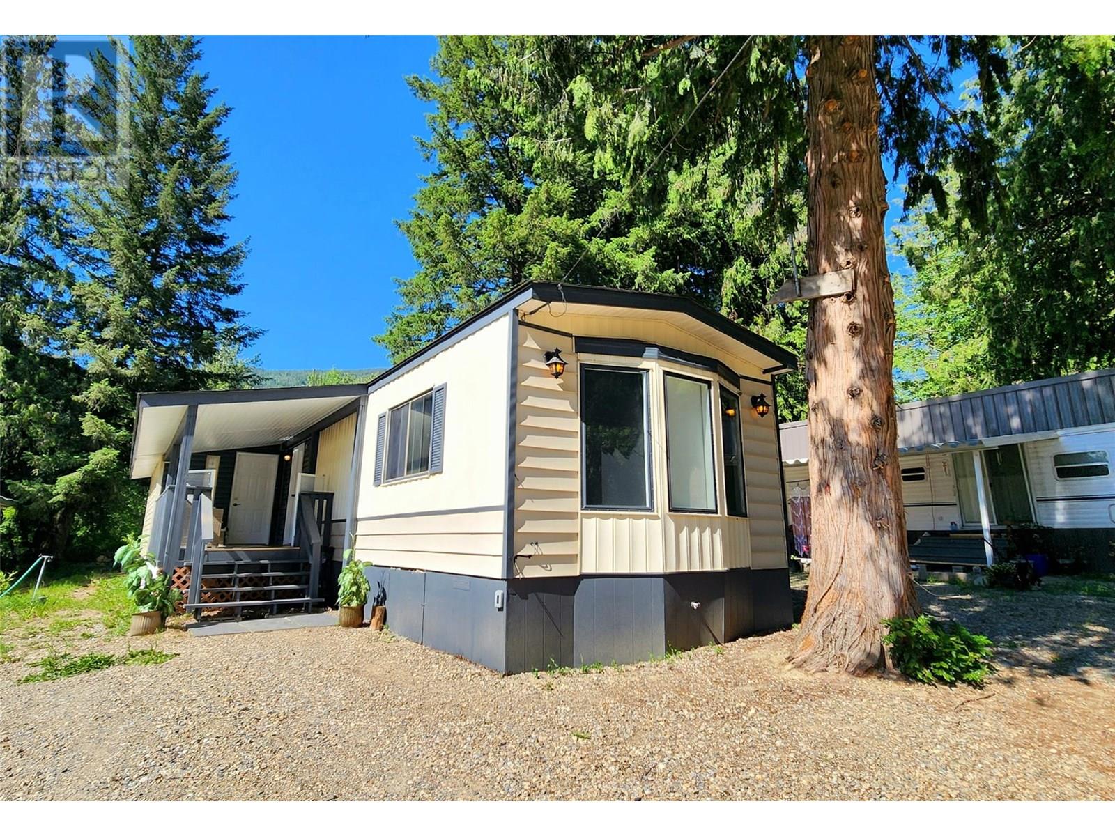 959 Mabel Lake Road Unit# 2, Enderby, British Columbia  V4Y 4K7 - Photo 2 - 10351503