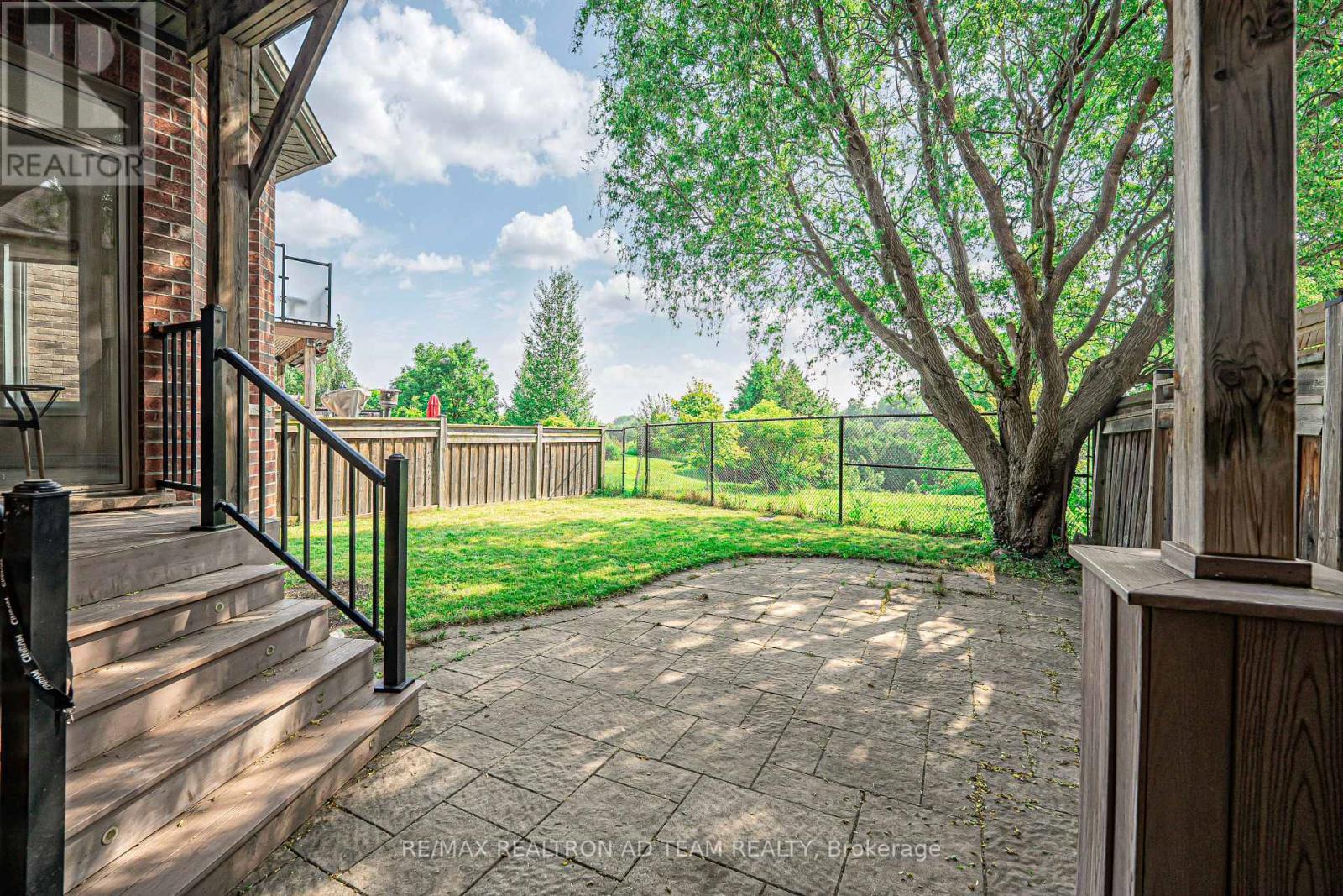39 Beverton Crescent, Ajax (Northwest Ajax), Ontario  L1T 0L8 - Photo 34 - E12216220