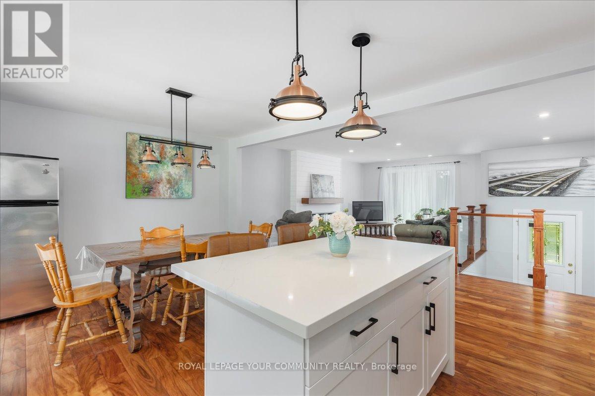 75 Holland River Boulevard, East Gwillimbury (Holland Landing), Ontario  L9N 1C3 - Photo 10 - N12215108