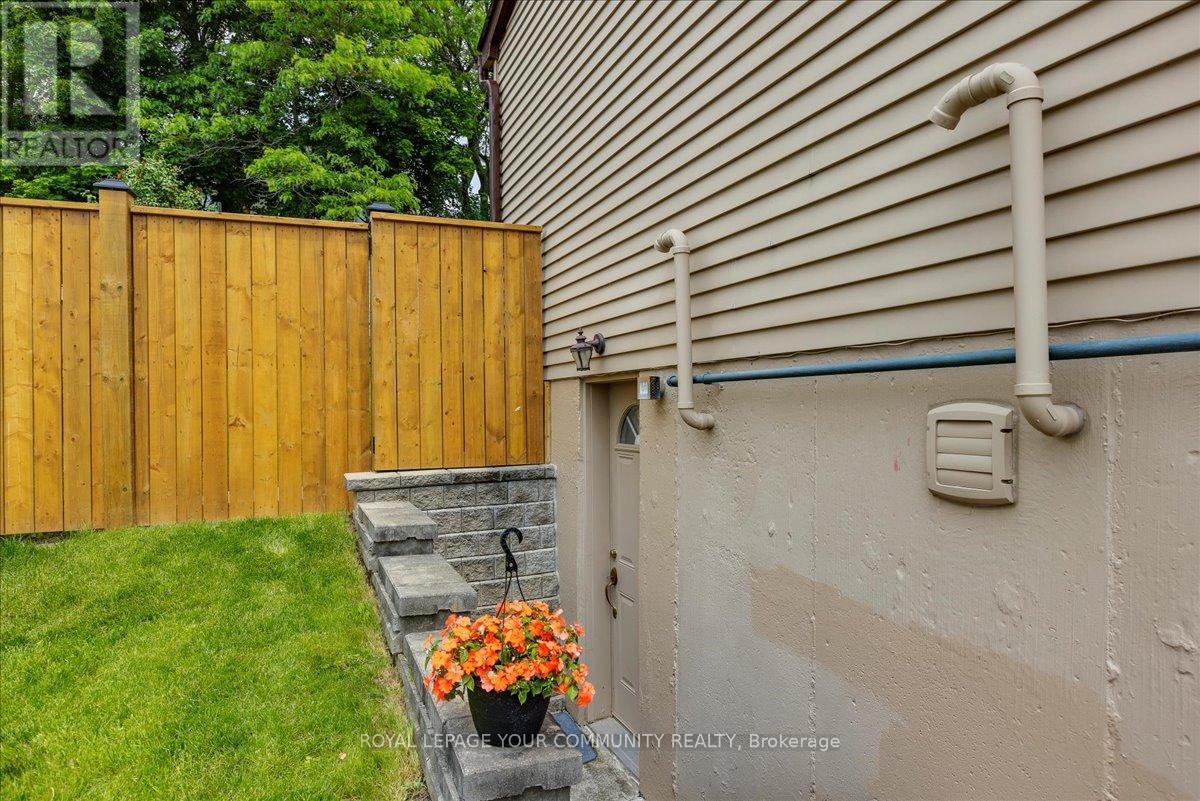 75 Holland River Boulevard, East Gwillimbury (Holland Landing), Ontario  L9N 1C3 - Photo 28 - N12215108