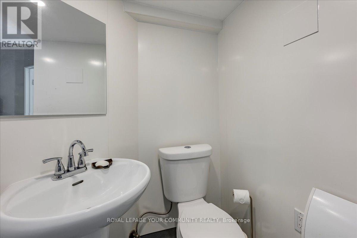 75 Holland River Boulevard, East Gwillimbury (Holland Landing), Ontario  L9N 1C3 - Photo 27 - N12215108