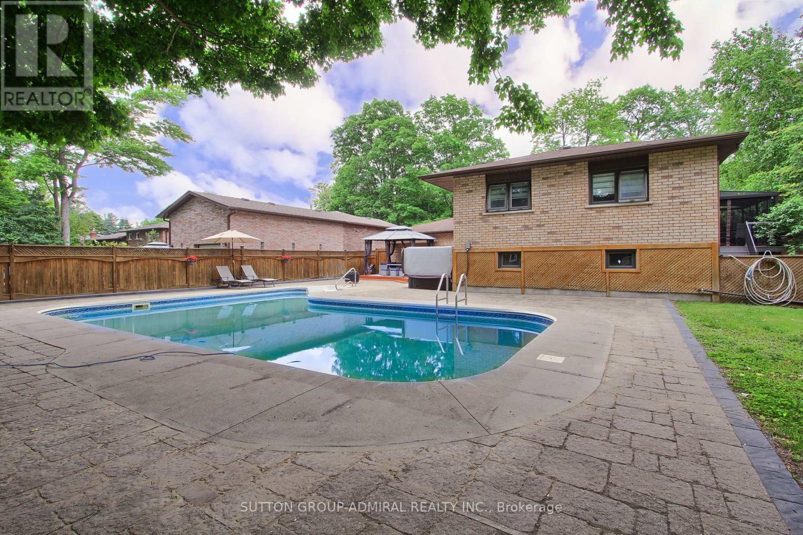 26 Tall Pines Trail, East Gwillimbury (Holland Landing), Ontario  L9N 1J5 - Photo 41 - N12215533