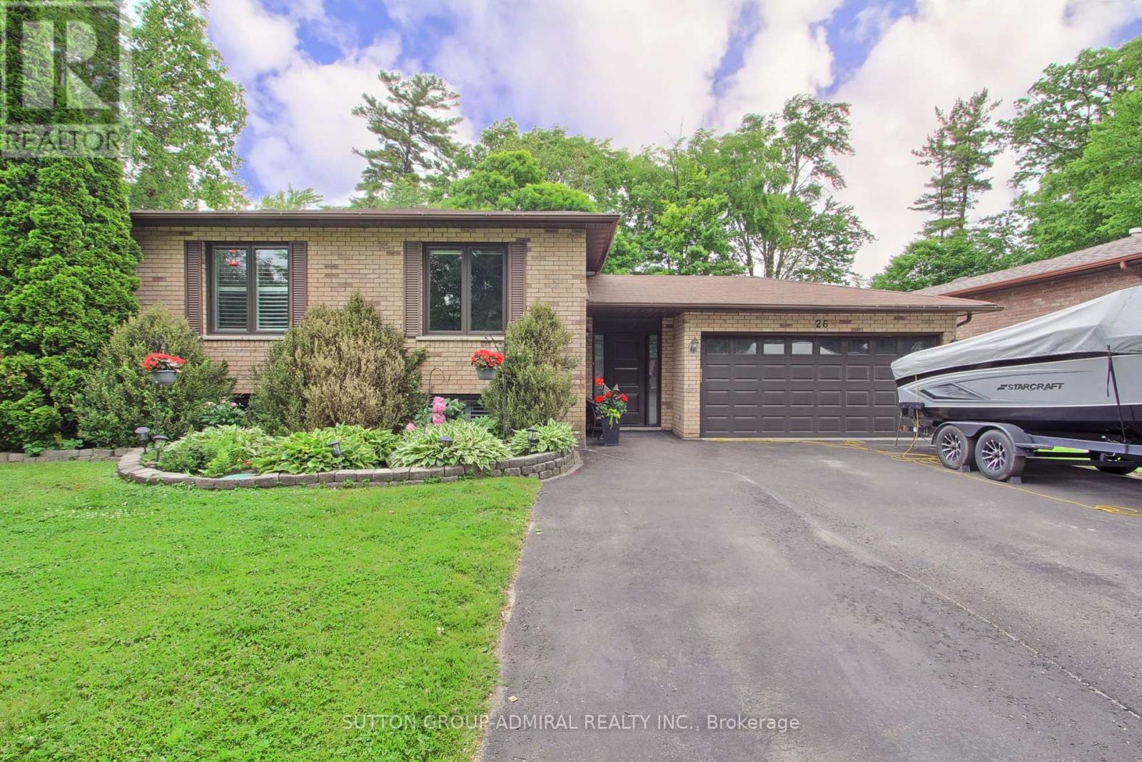 26 Tall Pines Trail, East Gwillimbury (Holland Landing), Ontario  L9N 1J5 - Photo 4 - N12215533