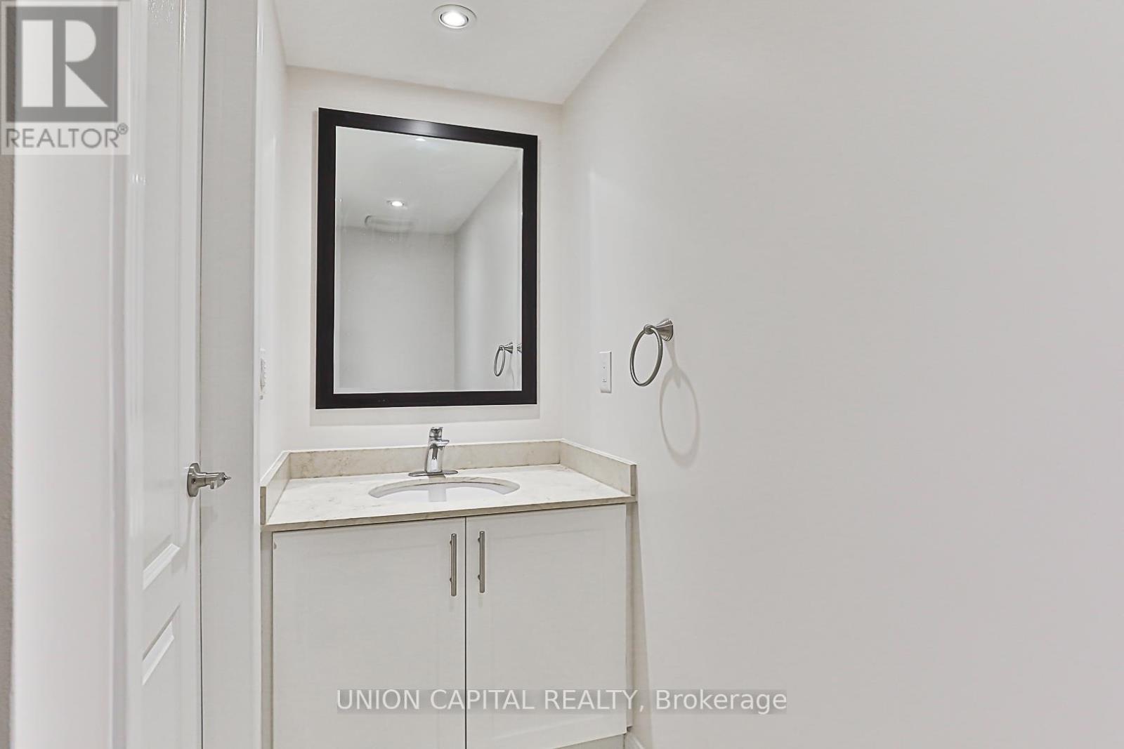 533 Bur Oak Avenue, Markham (Berczy), Ontario  L6C 2S5 - Photo 10 - N12216006