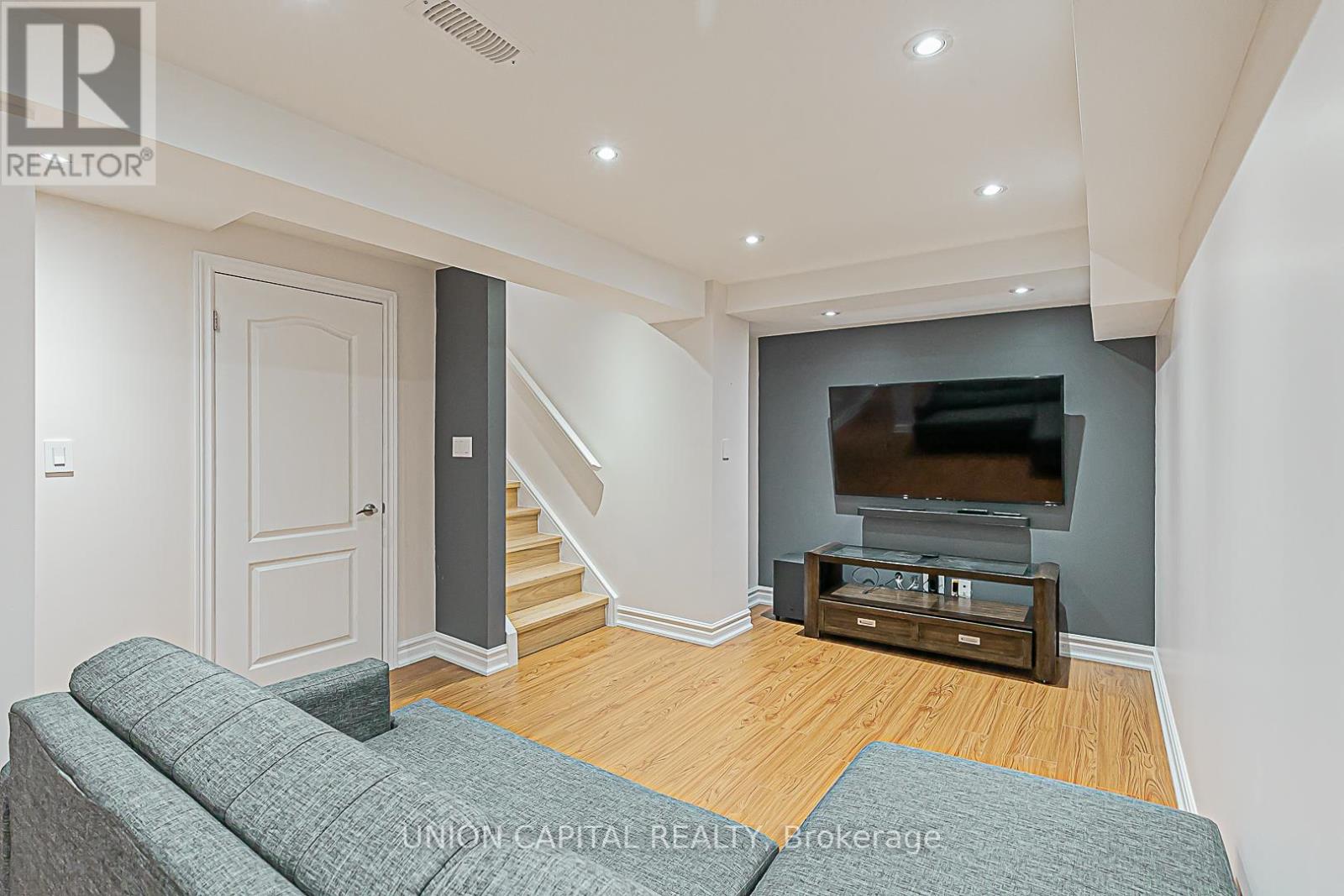 533 Bur Oak Avenue, Markham (Berczy), Ontario  L6C 2S5 - Photo 22 - N12216006