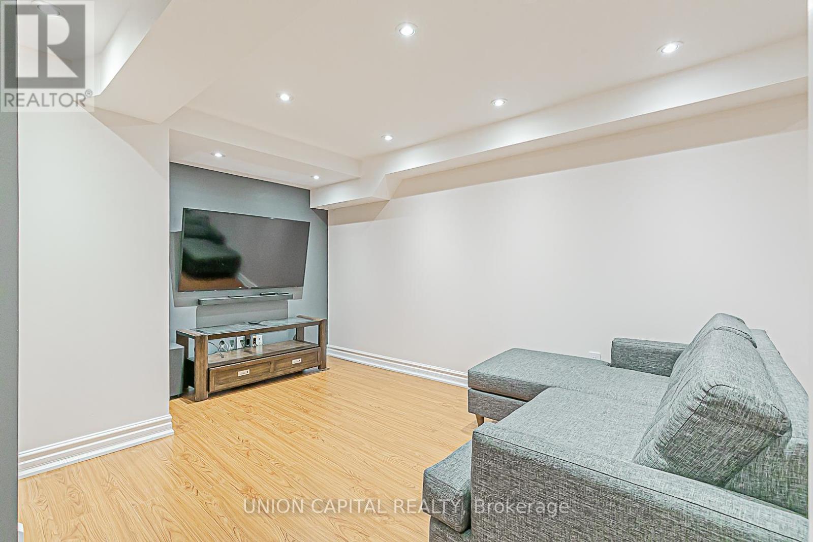 533 Bur Oak Avenue, Markham (Berczy), Ontario  L6C 2S5 - Photo 20 - N12216006