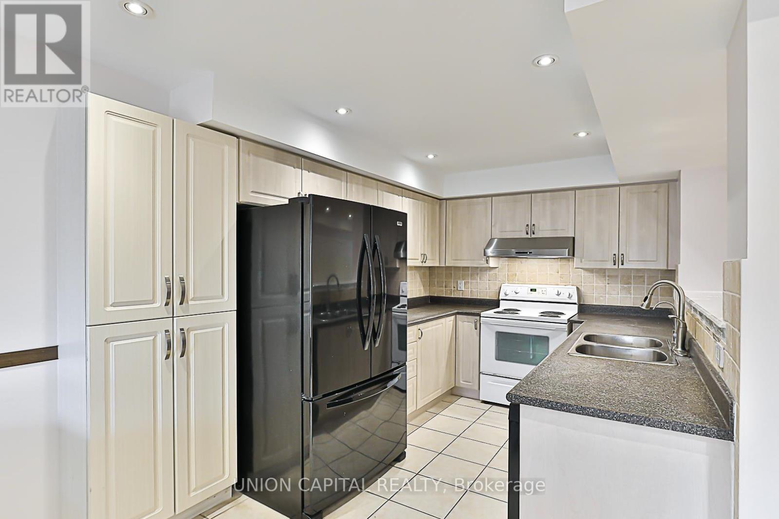 533 Bur Oak Avenue, Markham (Berczy), Ontario  L6C 2S5 - Photo 7 - N12216006