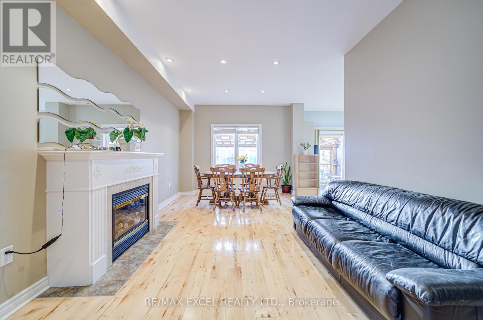 23 Lena Drive, Richmond Hill (Rouge Woods), Ontario  L4S 2V4 - Photo 12 - N12216104