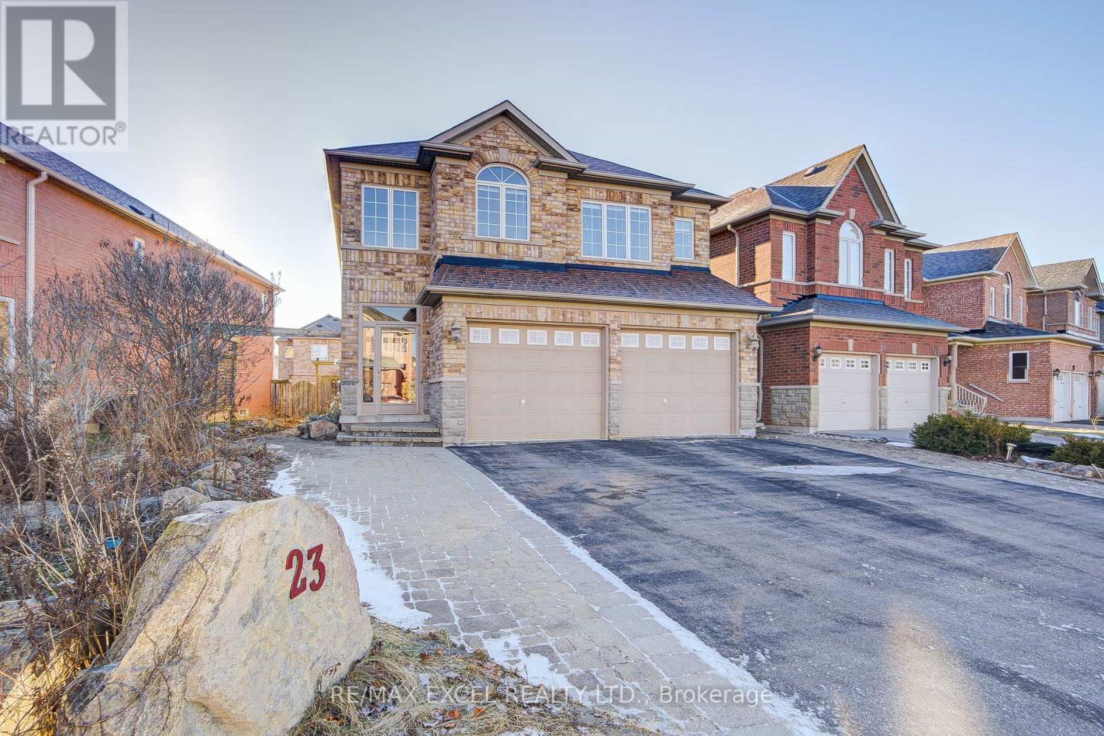 23 Lena Drive, Richmond Hill (Rouge Woods), Ontario  L4S 2V4 - Photo 2 - N12216104