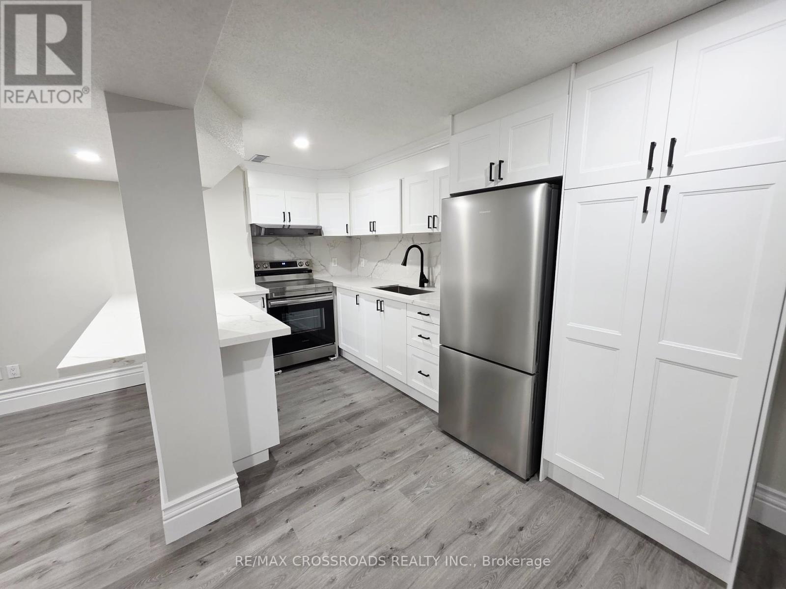 50 Grandlea Crescent, Markham (Rouge Fairways), Ontario  L3S 4A2 - Photo 8 - N12215909