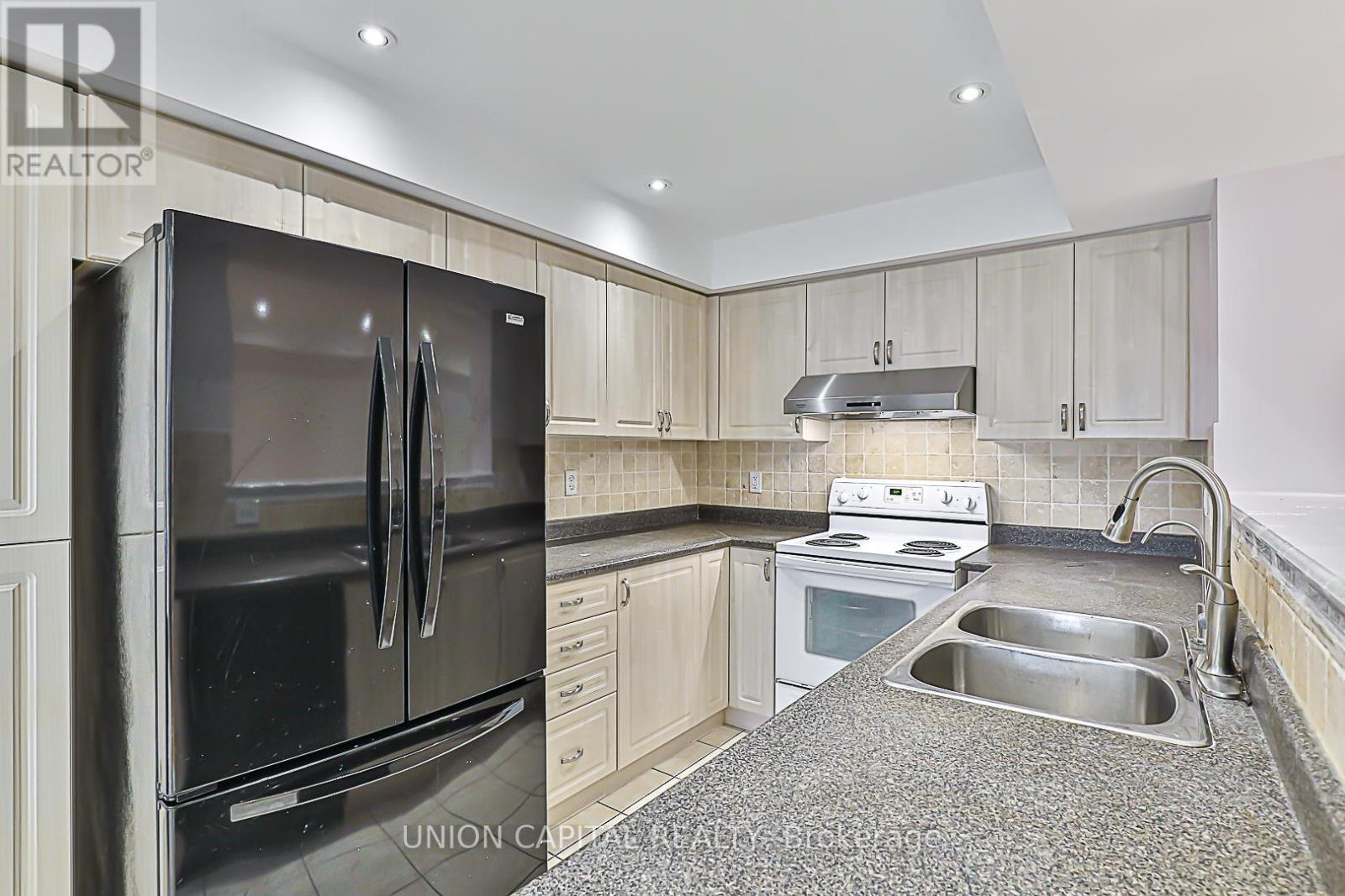 533 Bur Oak Avenue, Markham (Berczy), Ontario  L6C 2S5 - Photo 8 - N12216006