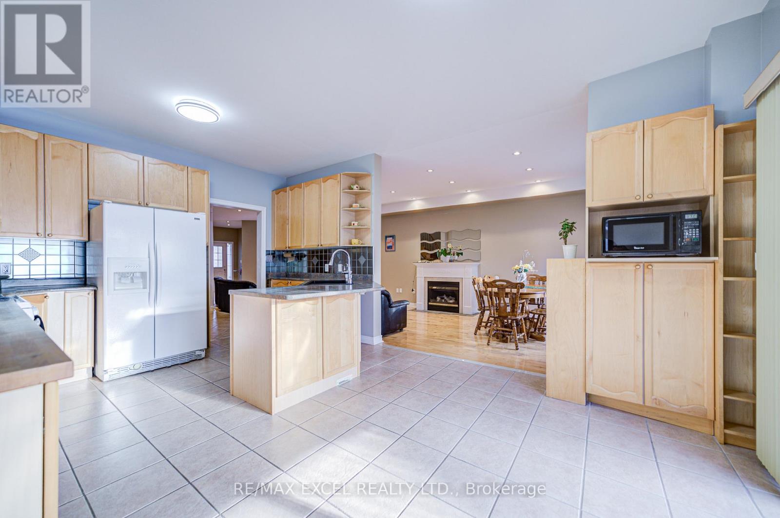 23 Lena Drive, Richmond Hill (Rouge Woods), Ontario  L4S 2V4 - Photo 19 - N12216104