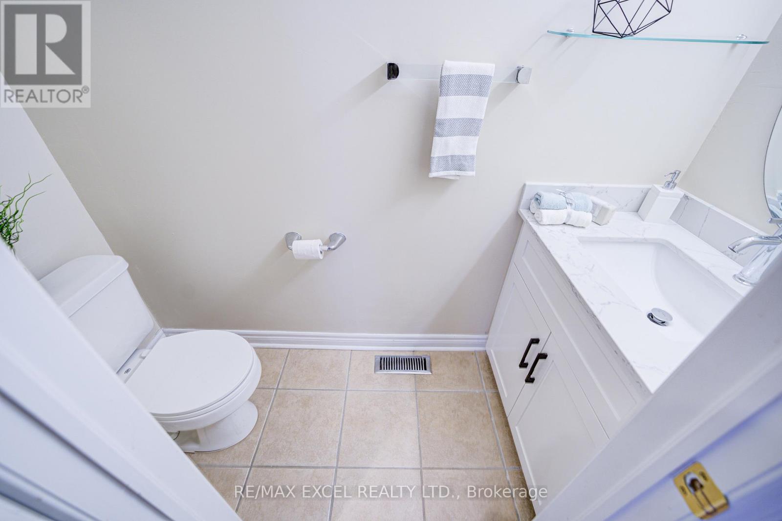 23 Lena Drive, Richmond Hill (Rouge Woods), Ontario  L4S 2V4 - Photo 24 - N12216104