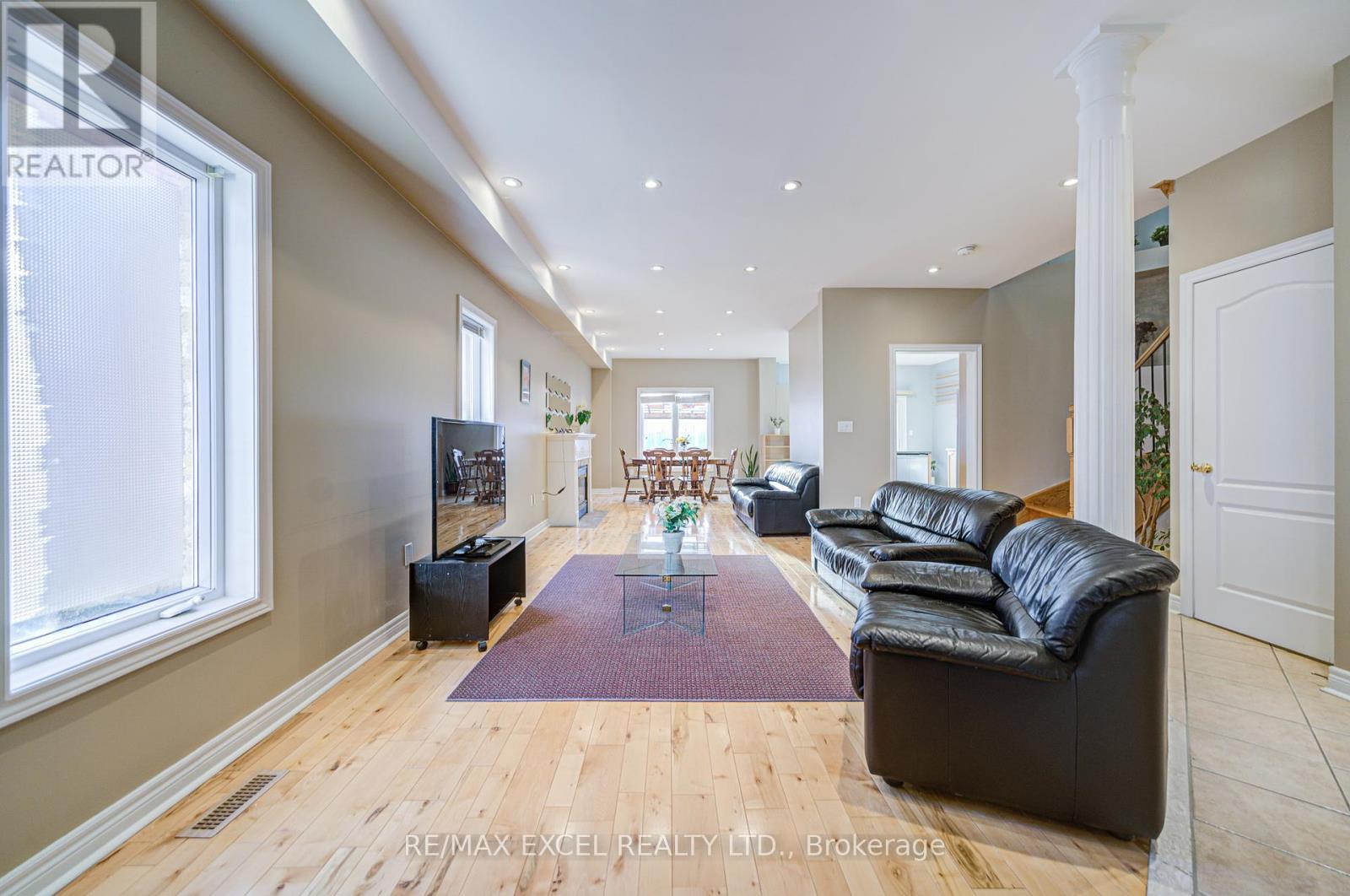 23 Lena Drive, Richmond Hill (Rouge Woods), Ontario  L4S 2V4 - Photo 8 - N12216104
