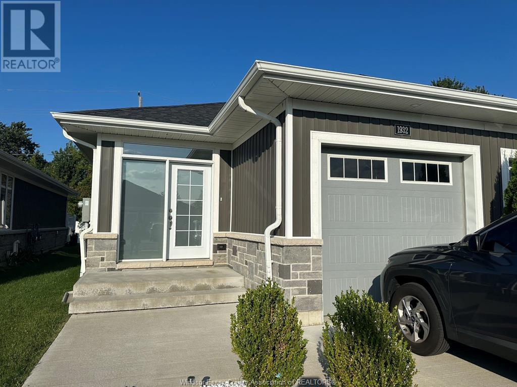 1932 ETHAN COURT, windsor, Ontario