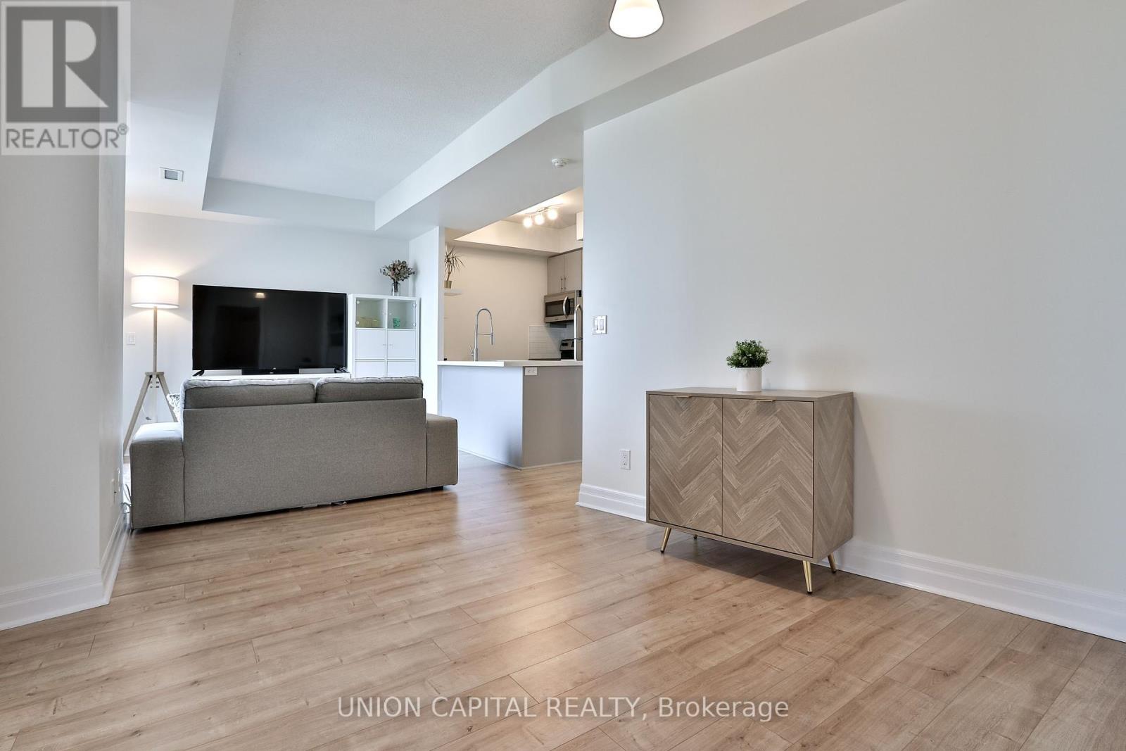 801 - 8110 Birchmount Road, Markham (Unionville), Ontario  L6G 0E3 - Photo 18 - N12216265