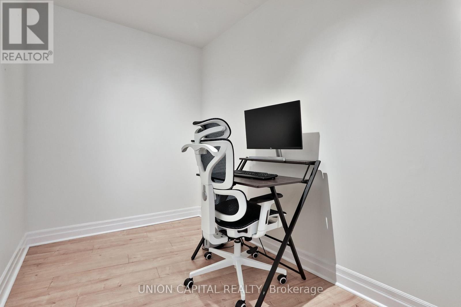 801 - 8110 Birchmount Road, Markham (Unionville), Ontario  L6G 0E3 - Photo 19 - N12216265