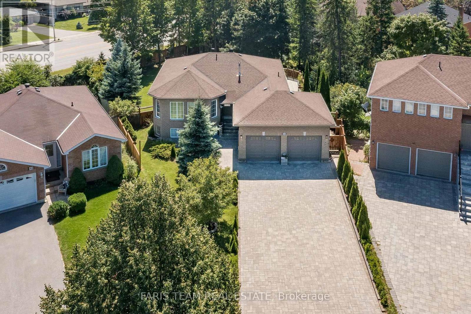 46 Kell Place, Barrie (Bayshore), Ontario  L4N 9K5 - Photo 1 - S12216158