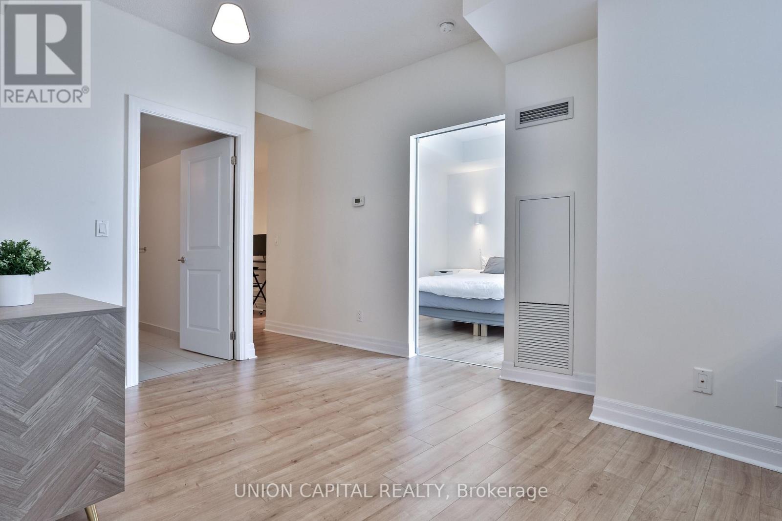 801 - 8110 Birchmount Road, Markham (Unionville), Ontario  L6G 0E3 - Photo 16 - N12216265