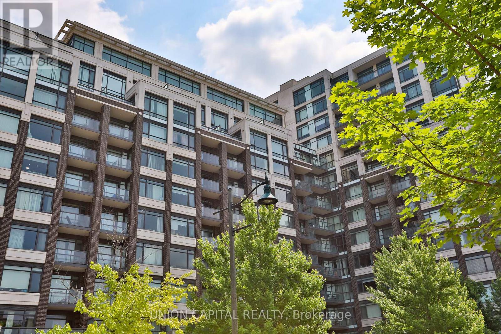 801 - 8110 Birchmount Road, Markham (Unionville), Ontario  L6G 0E3 - Photo 2 - N12216265