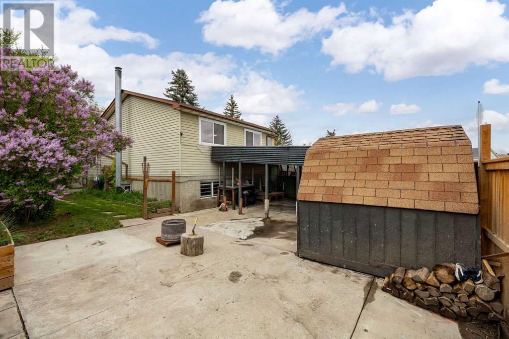 92 Erin Woods Drive Se, Calgary, Alberta  T2B 2S1 - Photo 36 - A2222354