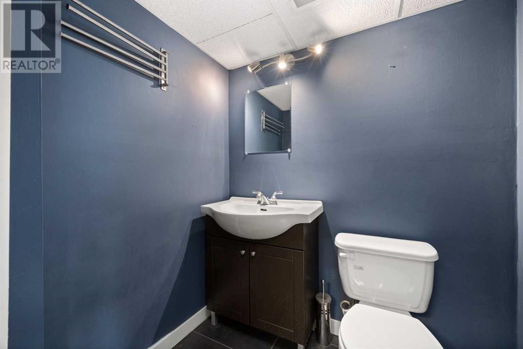 92 Erin Woods Drive Se, Calgary, Alberta  T2B 2S1 - Photo 25 - A2222354