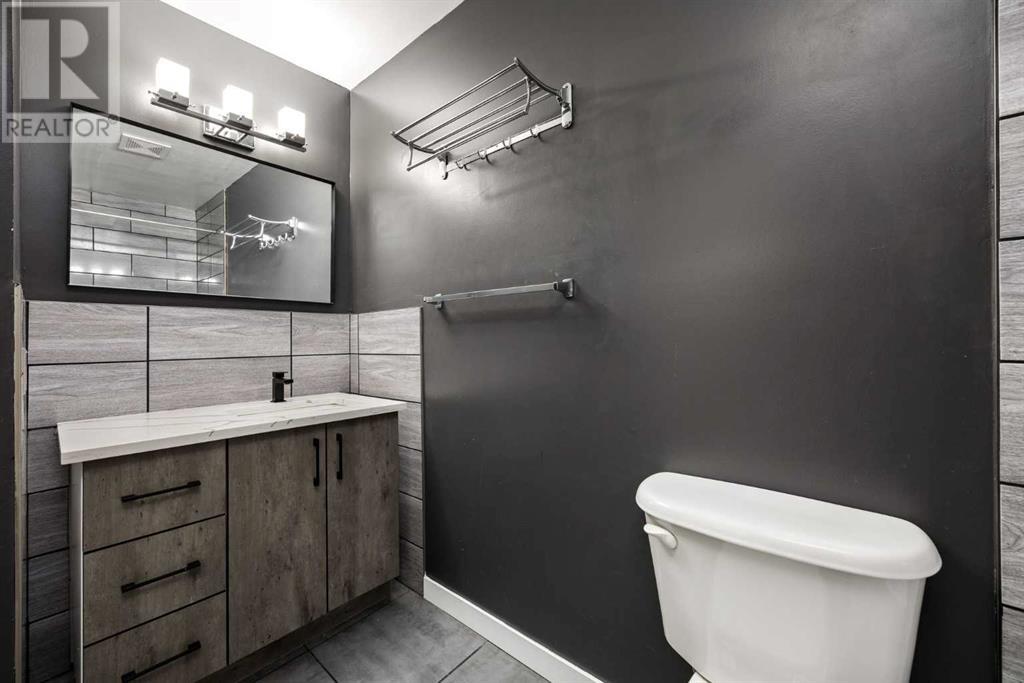 92 Erin Woods Drive Se, Calgary, Alberta  T2B 2S1 - Photo 19 - A2222354