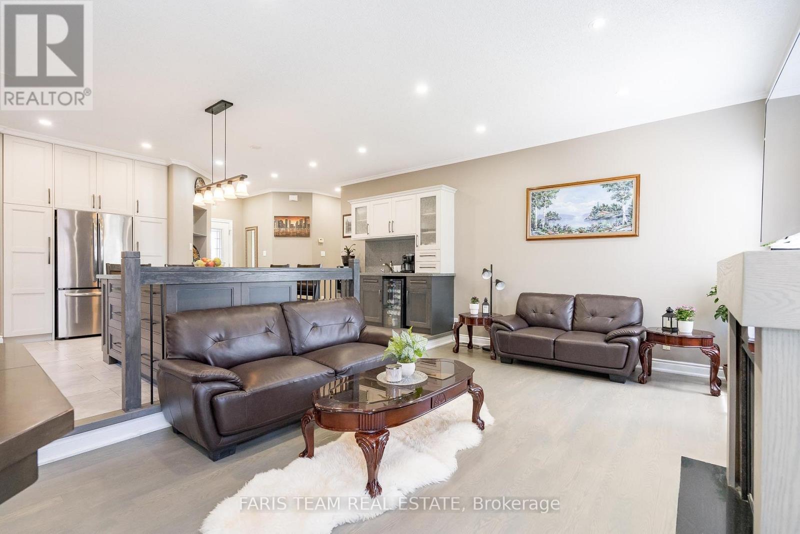46 Kell Place, Barrie (Bayshore), Ontario  L4N 9K5 - Photo 9 - S12216158