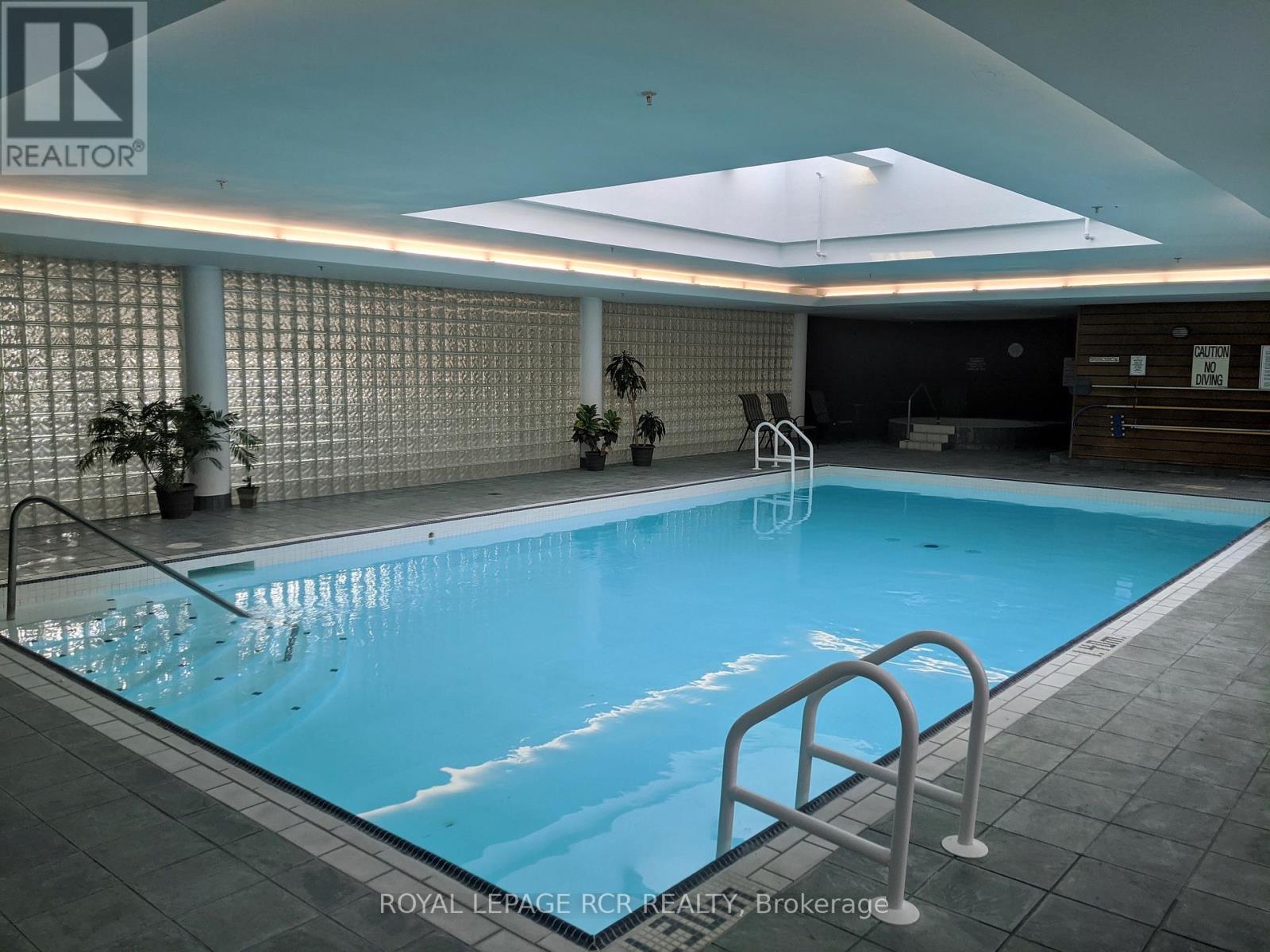 701 - 150 Dunlop Street E, Barrie (City Centre), Ontario  L4M 6H1 - Photo 12 - S12216272