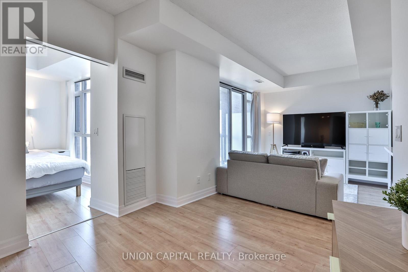 801 - 8110 Birchmount Road, Markham (Unionville), Ontario  L6G 0E3 - Photo 17 - N12216265