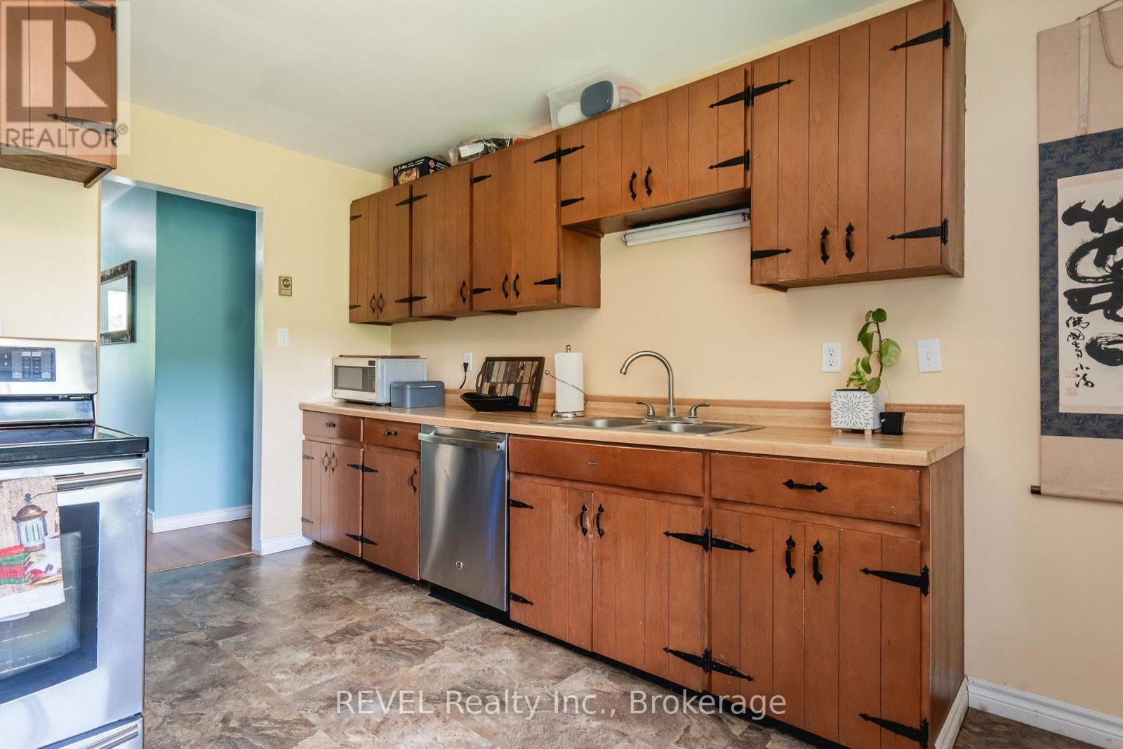 1515 Lovering Line, Severn, Ontario  L0K 1E0 - Photo 13 - S12216346