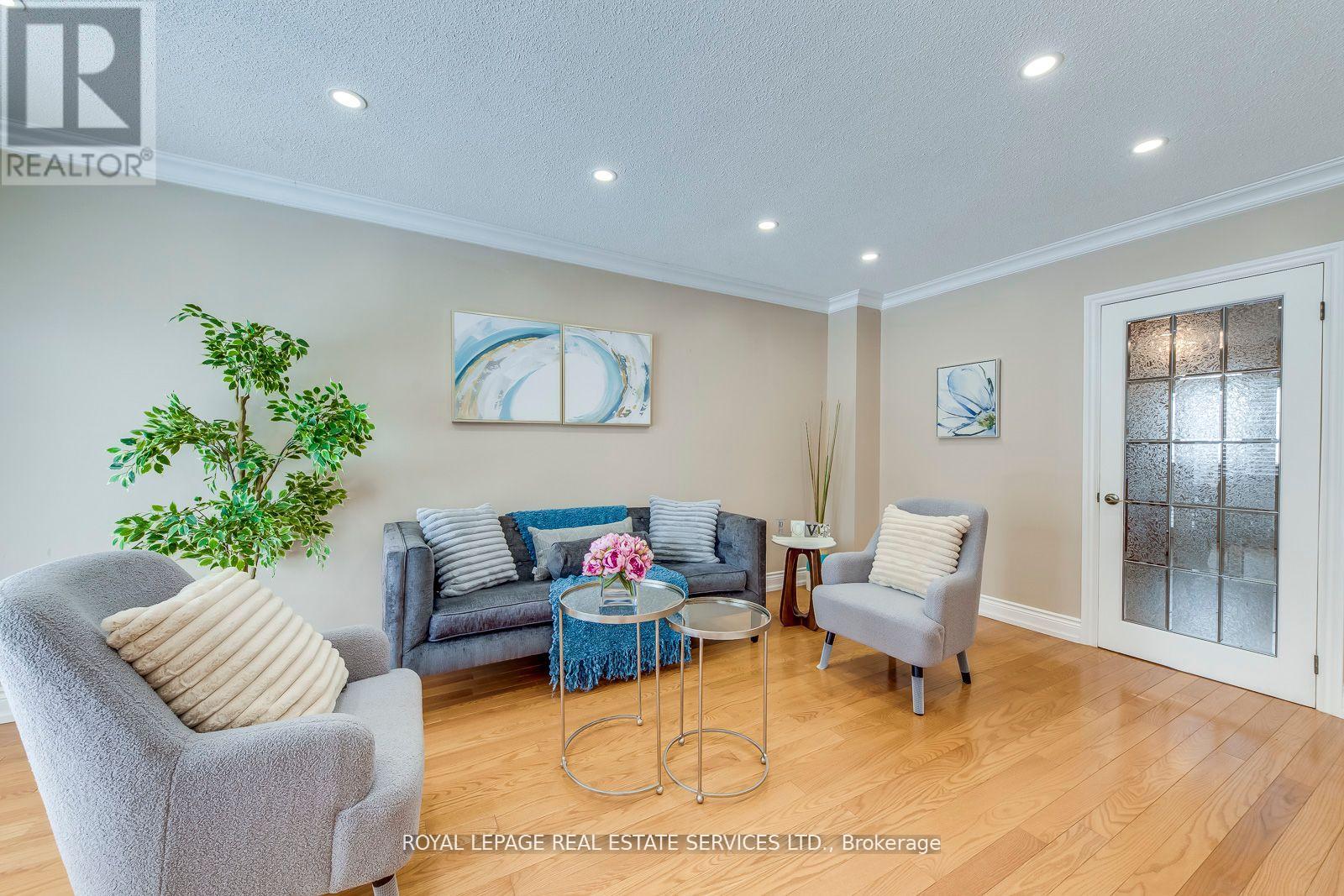 5254 Astwell Avenue, Mississauga, Ontario  L5R 3H8 - Photo 8 - W12214424
