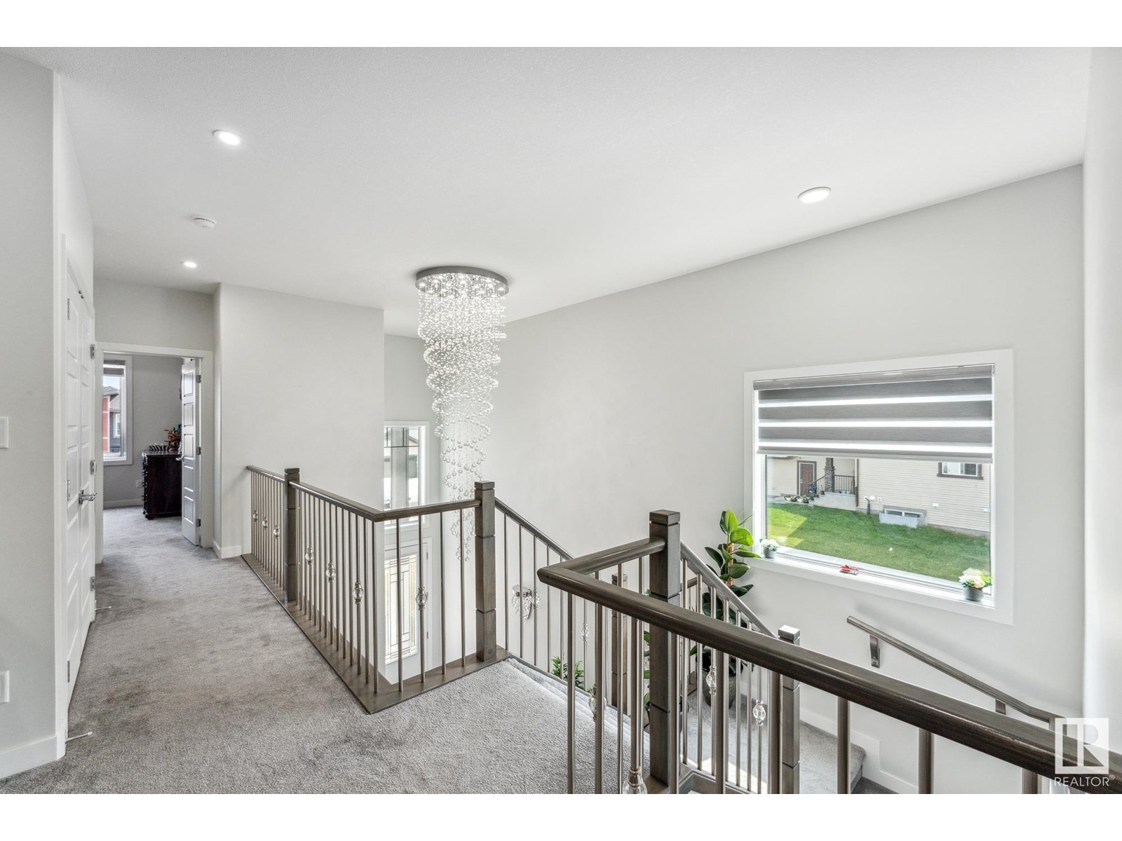 Property at 1404 15 ST NW image 2