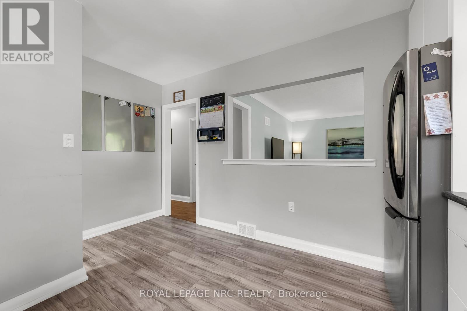 41 Perth Street, St. Catharines, Ontario  L2P 3C8 - Photo 12 - X12215908