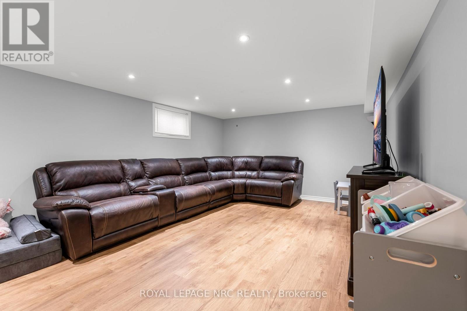41 Perth Street, St. Catharines, Ontario  L2P 3C8 - Photo 22 - X12215908
