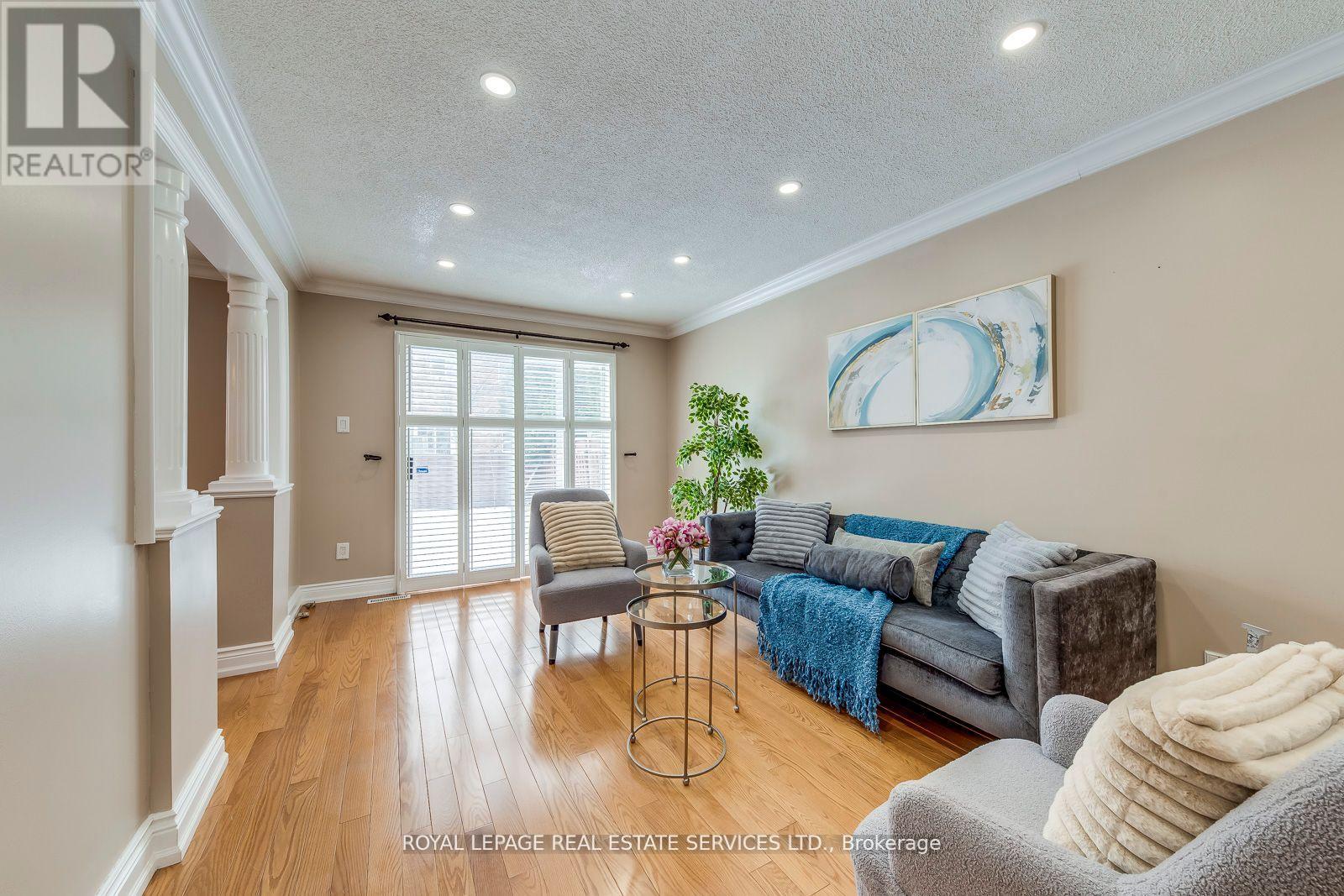 5254 Astwell Avenue, Mississauga, Ontario  L5R 3H8 - Photo 7 - W12214424
